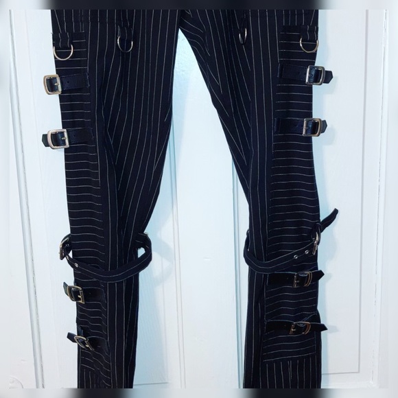 Dolce & Gabbana ‘SEX’ bondage style pants - Picture 4 of 6